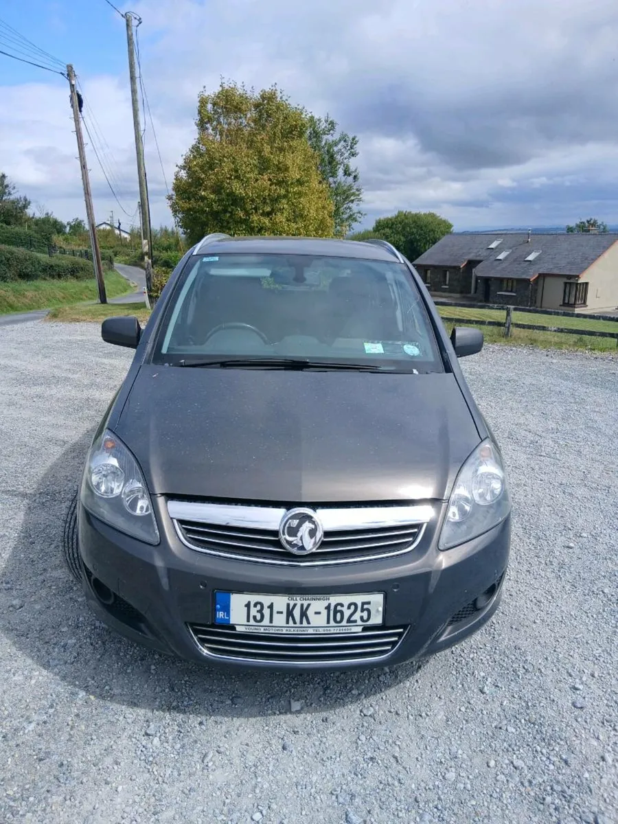 131 Vauxhall zafira 7 seater taxed and tested - Image 2