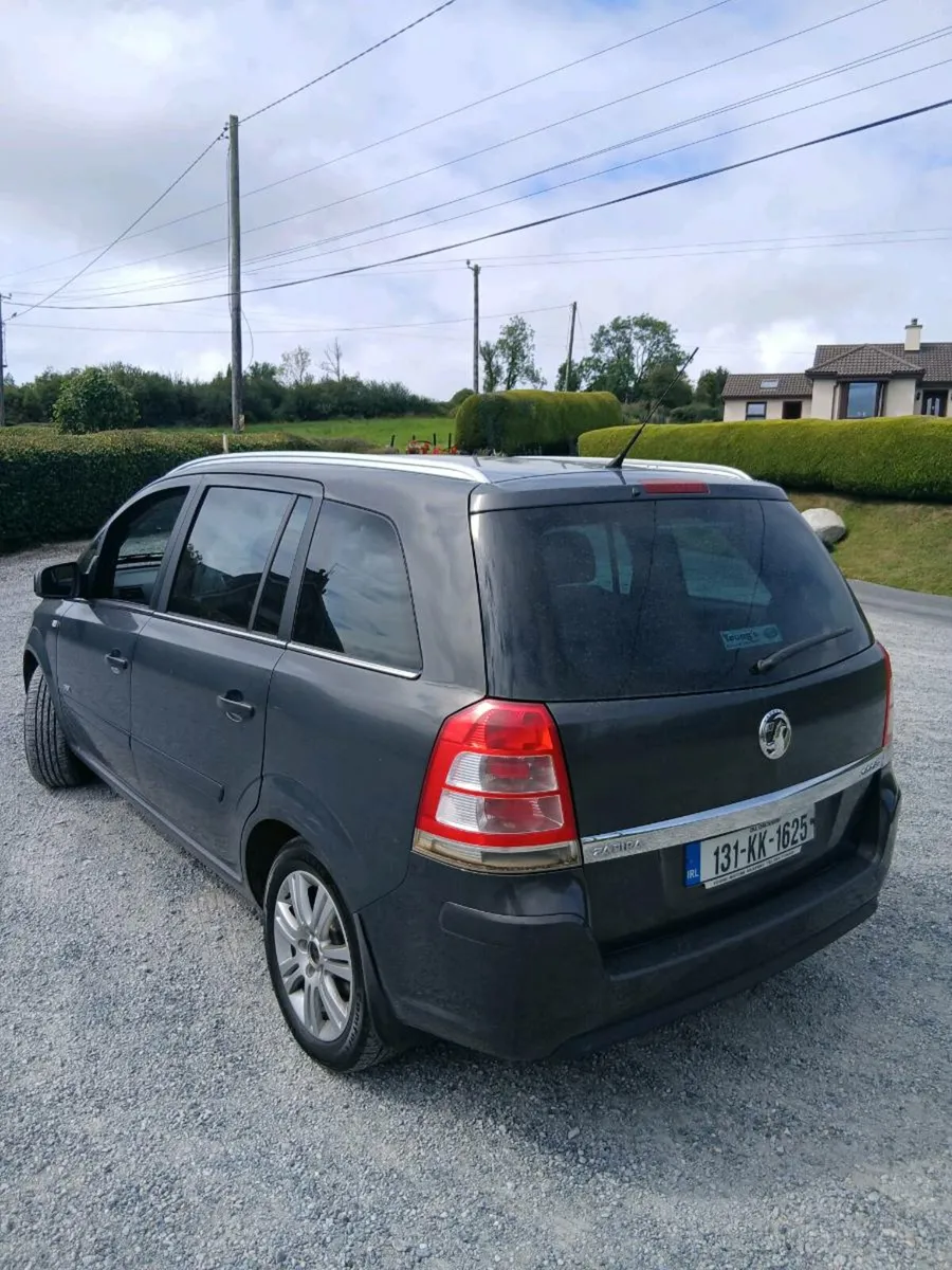 131 Vauxhall zafira 7 seater taxed and tested - Image 4