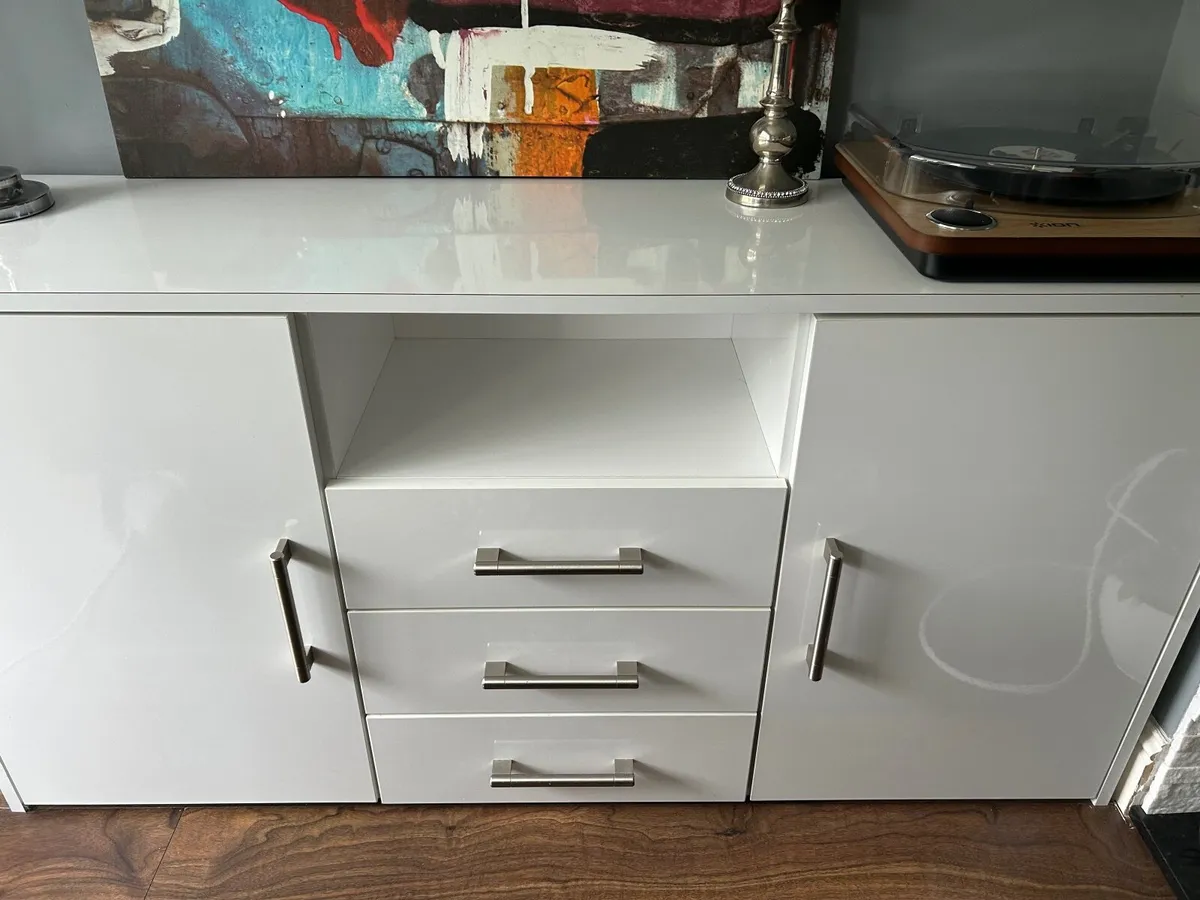 Tv stand and storage cabinet - Image 3