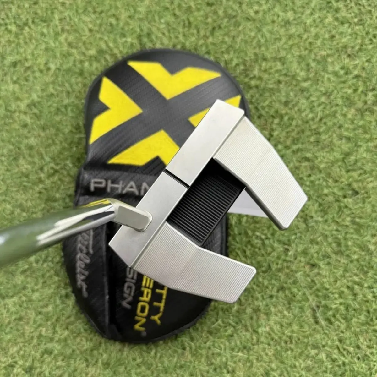 SCOTTY CAMERON PHANTOM X 5.5 2024 PUTTER / 34″ - Image 4