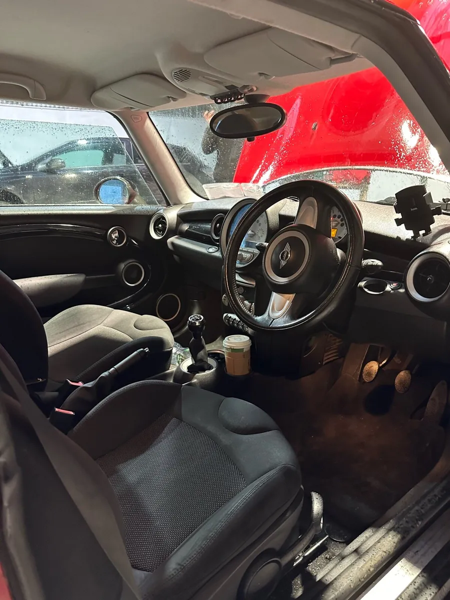 Mini One R56 For Parts - Image 2
