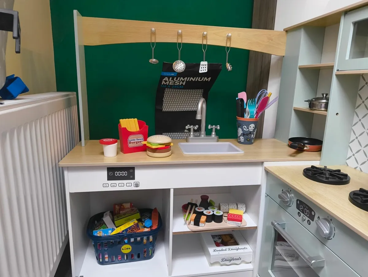 Wooden kitchen - Image 3