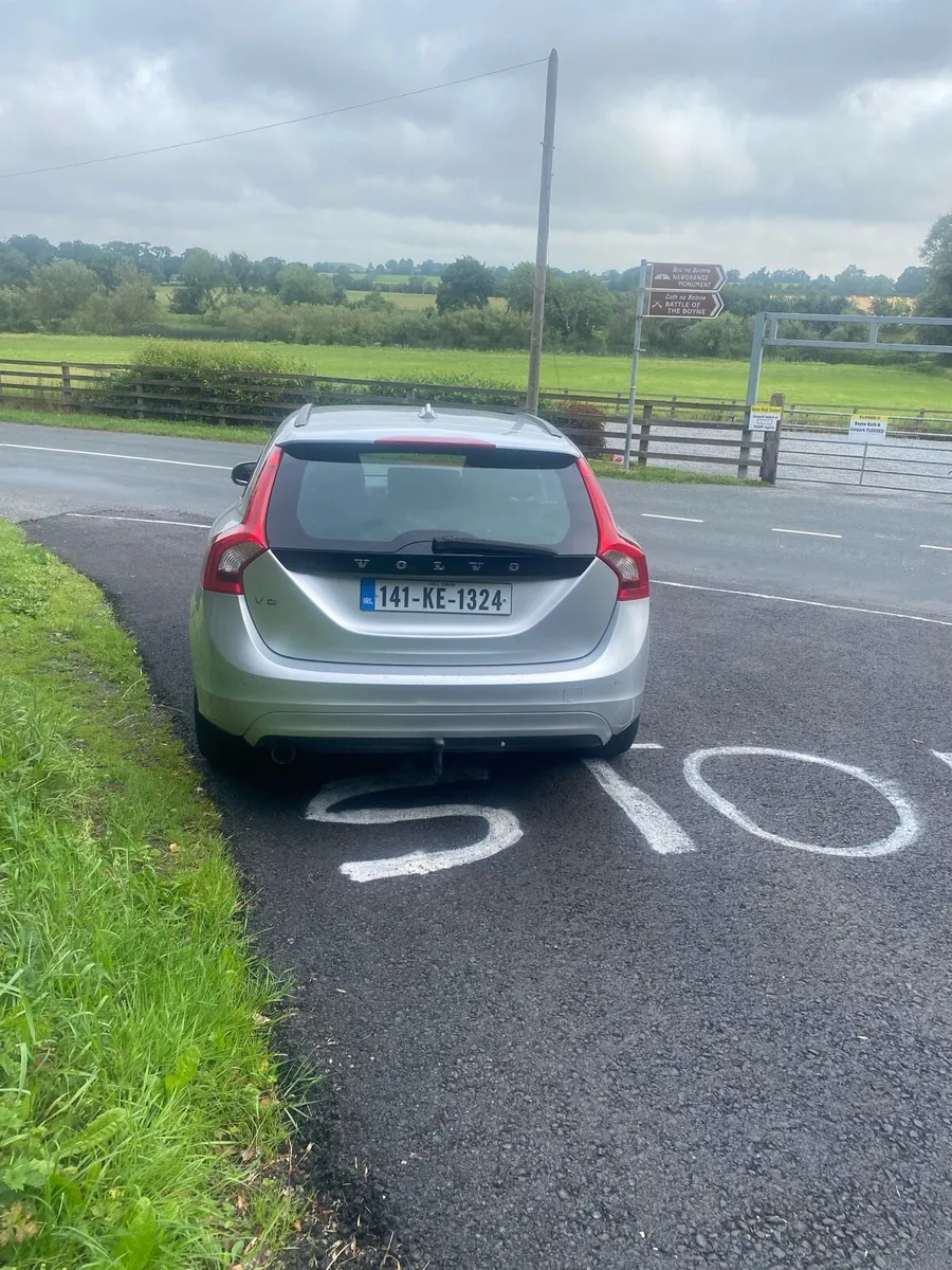 Volvo v60 - Image 4