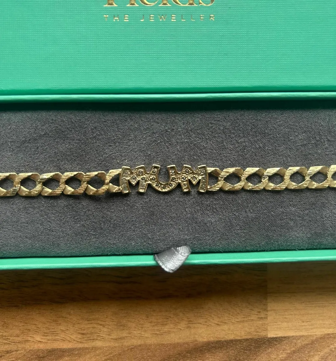 9ct Gold Mum Bracelet - Image 3