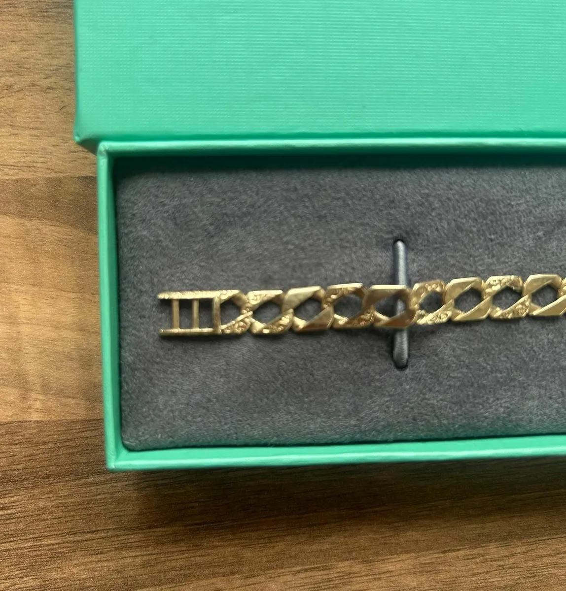 9ct Gold Mum Bracelet - Image 4