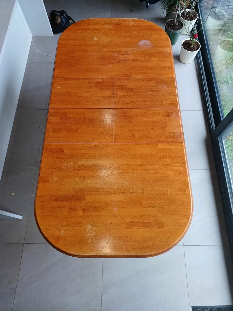 Kitchen table - Image 1