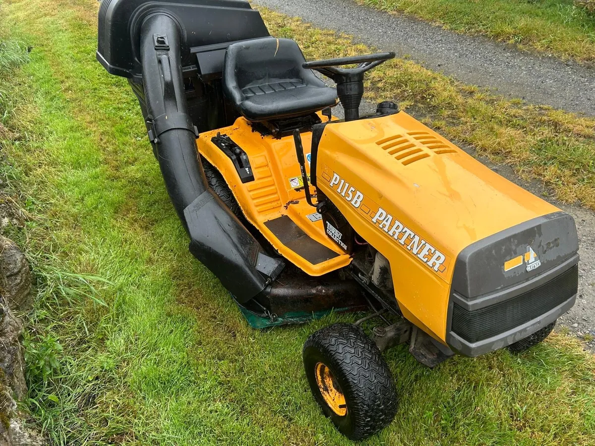 Partner P115B Ride-On Mower – With Grass Collector - Image 1