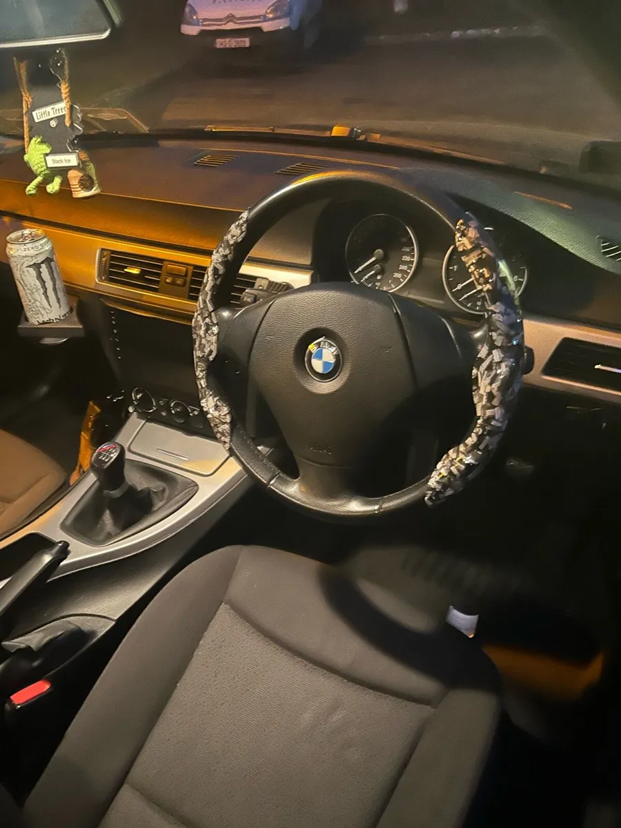 BMW e90 - Image 4