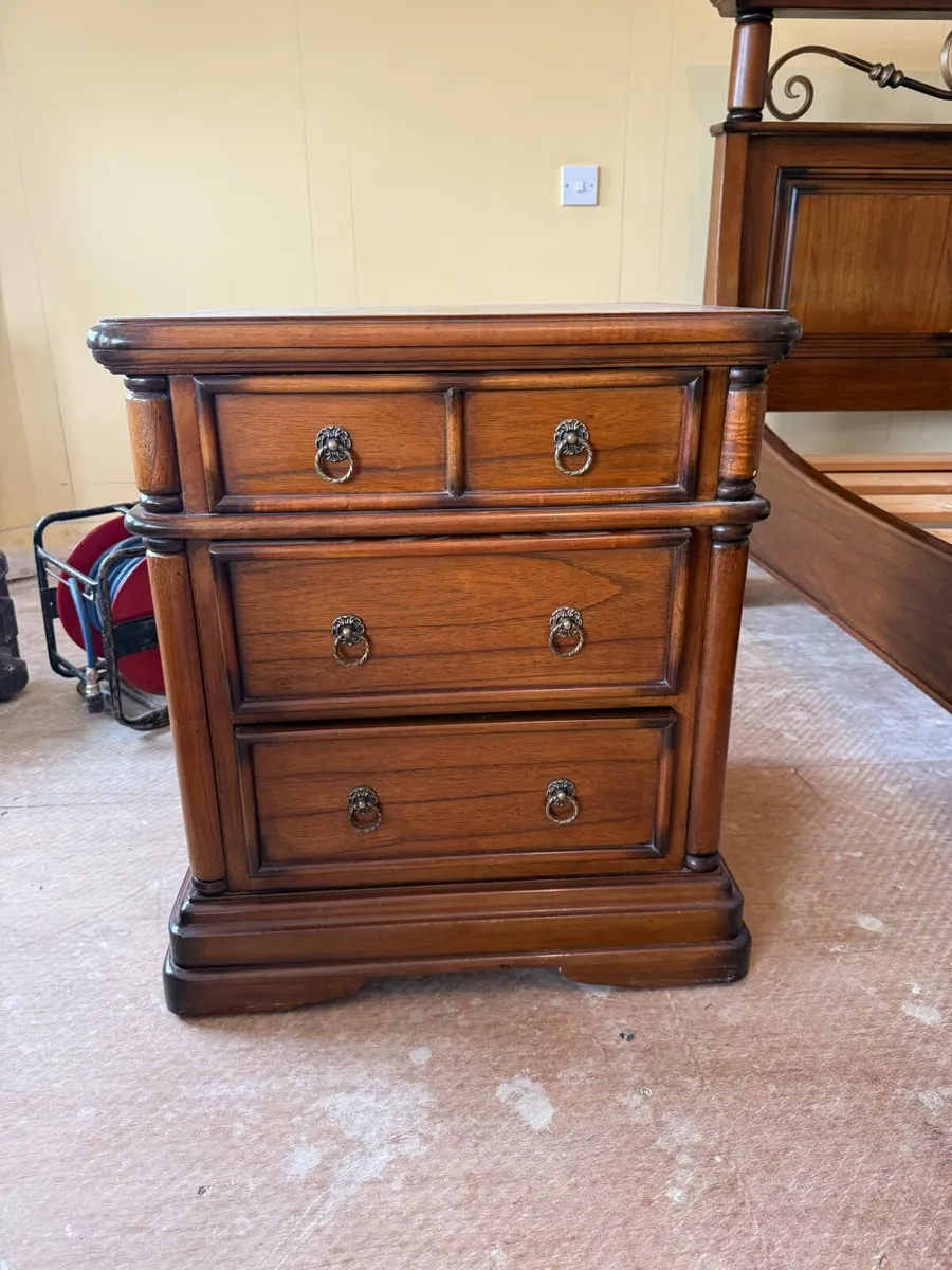 Furniture - Image 4