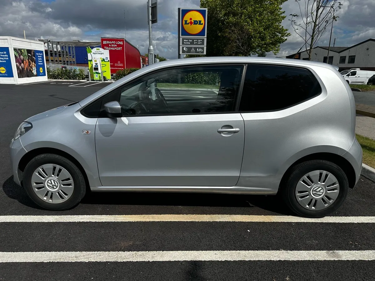 Volkswagen Up 2012 Automatic - Image 4
