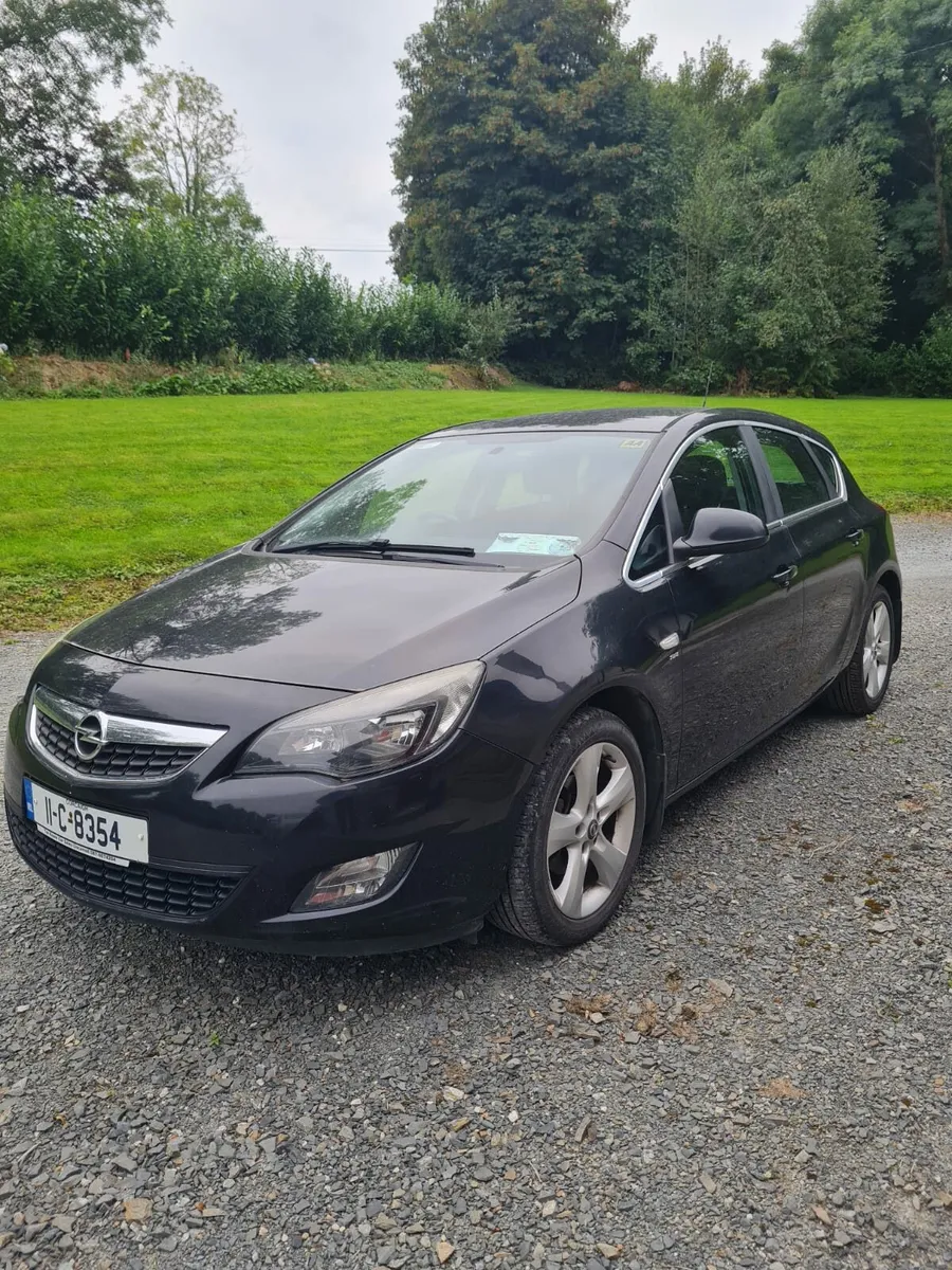 2011 Opel Astra SRI - Image 4