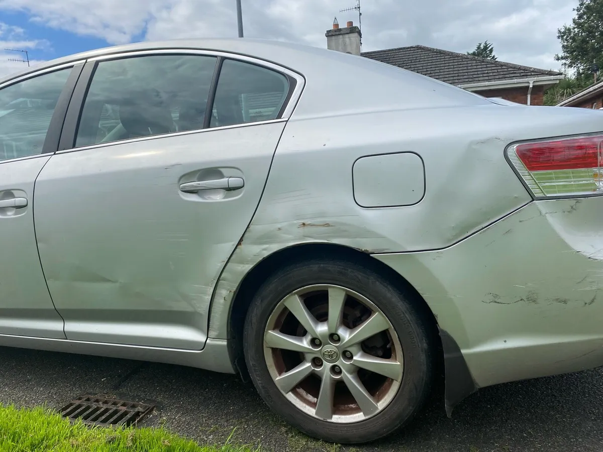 Car - Image 4