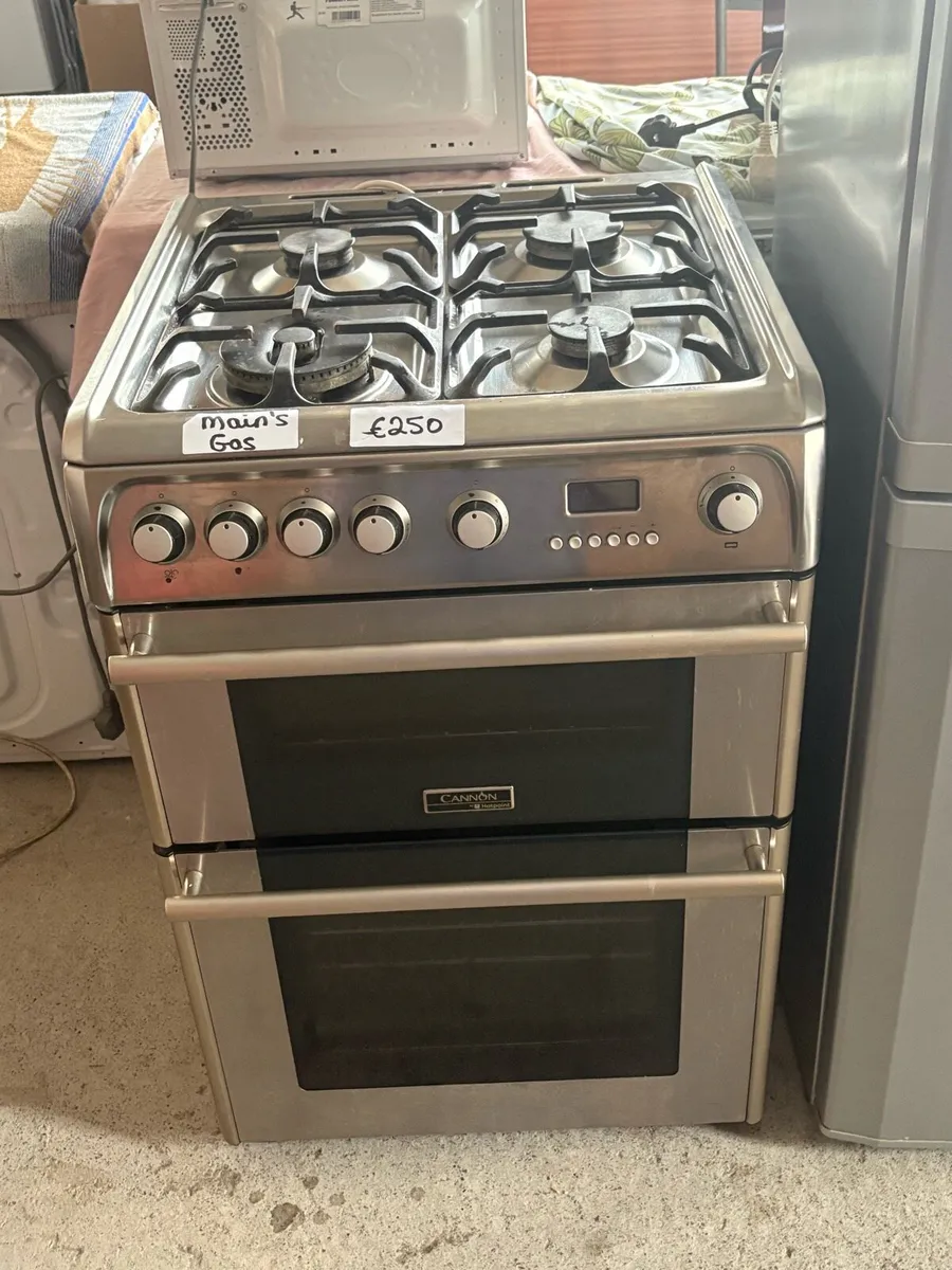 Cannon Mains gas cooker - Image 1