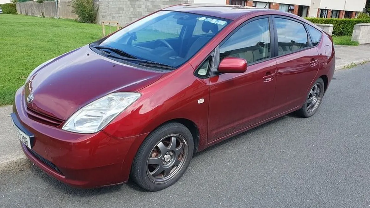 2005 Toyota Prius - Image 1
