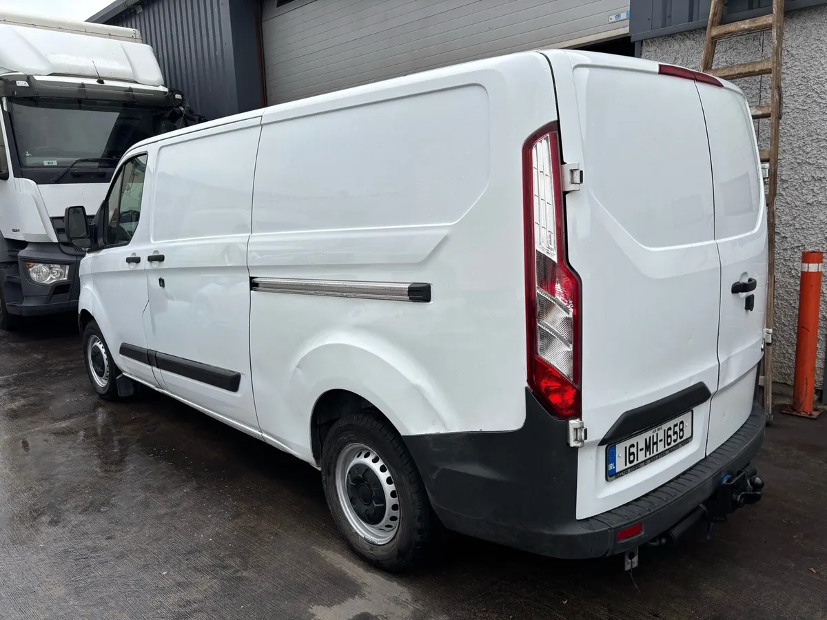 Ford Custom LWB 2016 - Image 3