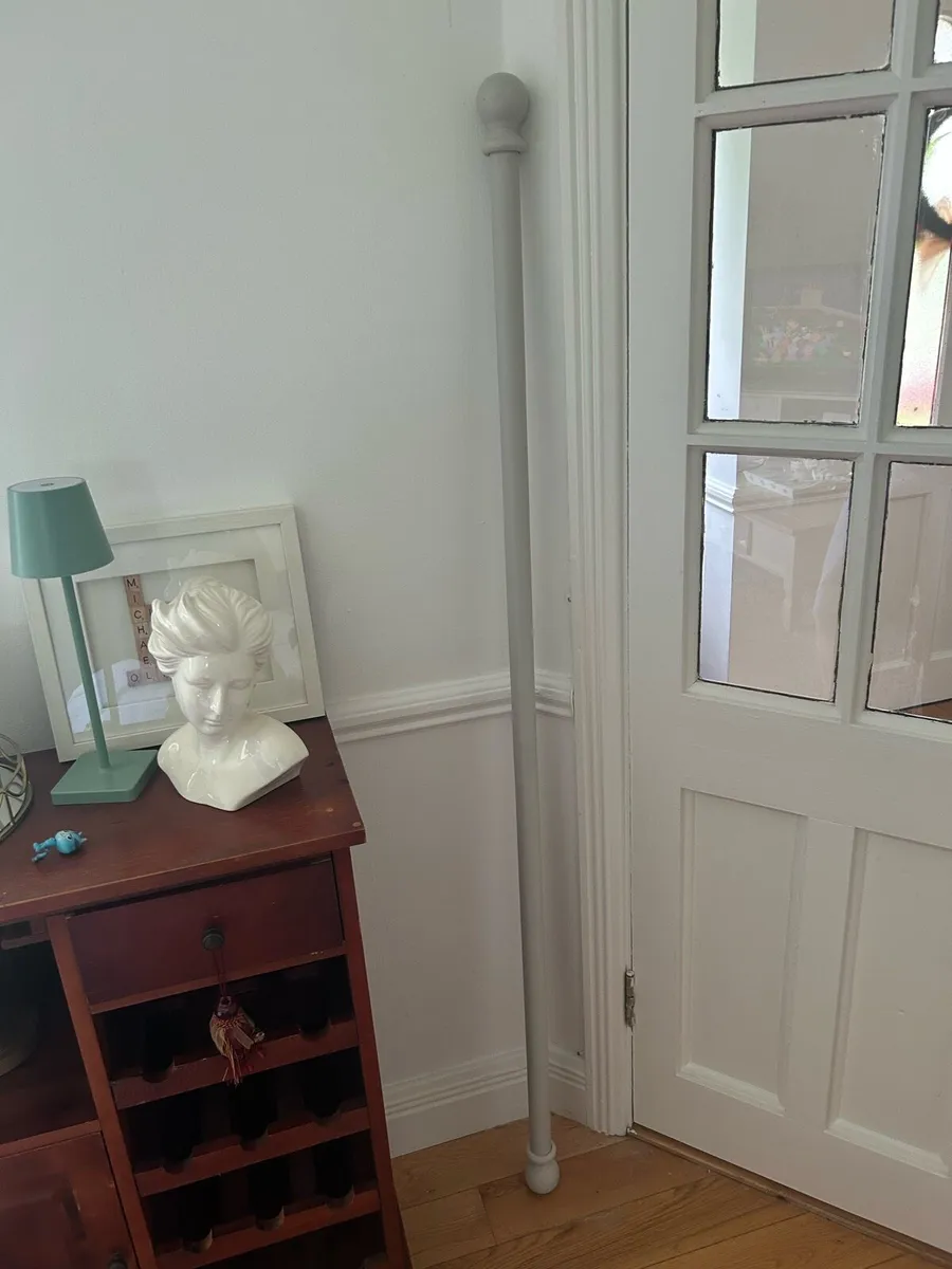 Pale grey wooden Curtain pole - Image 2
