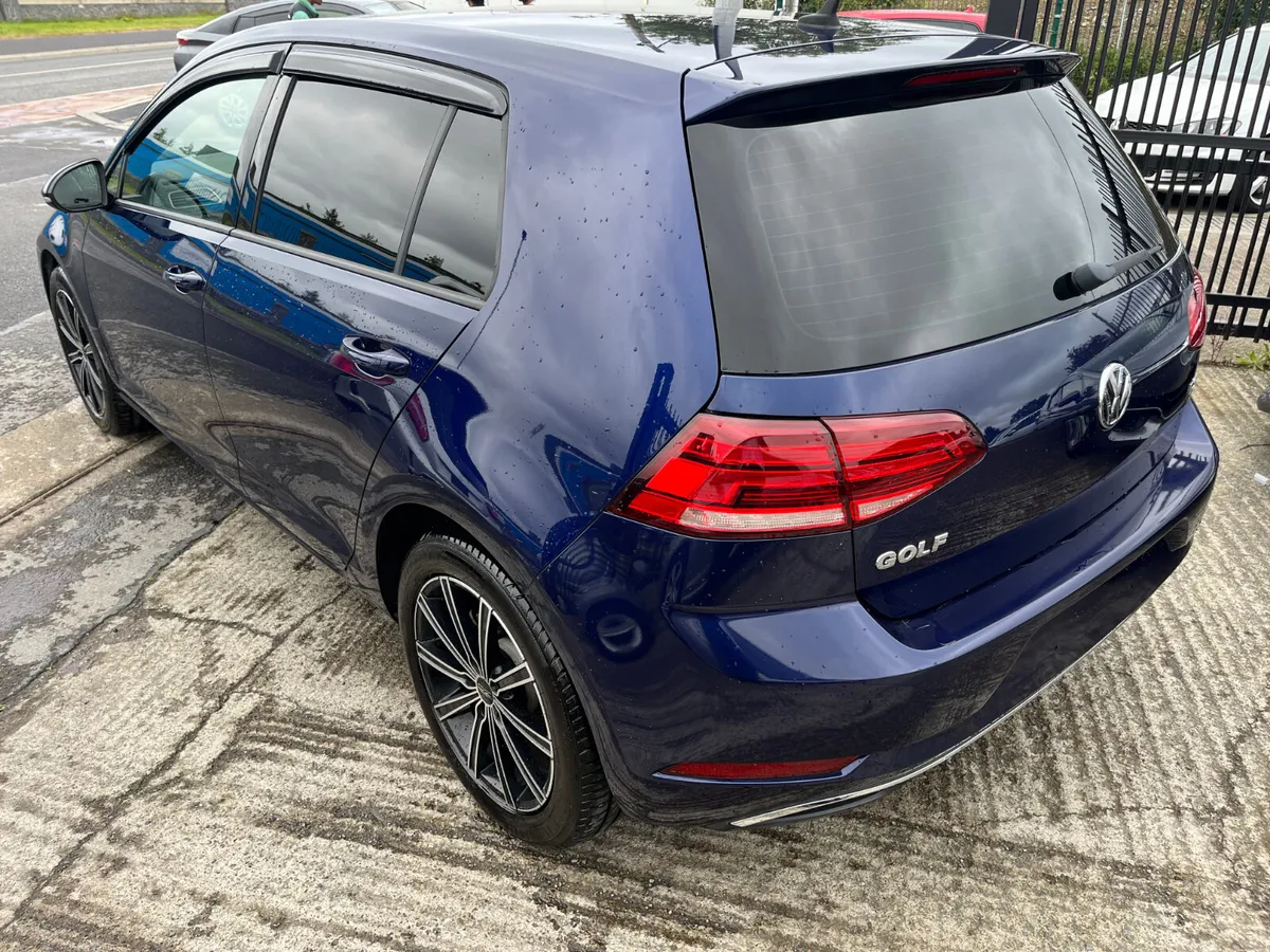 VOLKSWAGEN GOLF 2017, 1.2 TSI 5DR AUTO HIGH SPEC - Image 4
