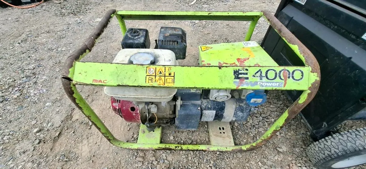 3.5 kva petrol generator- perfect condition - Image 4