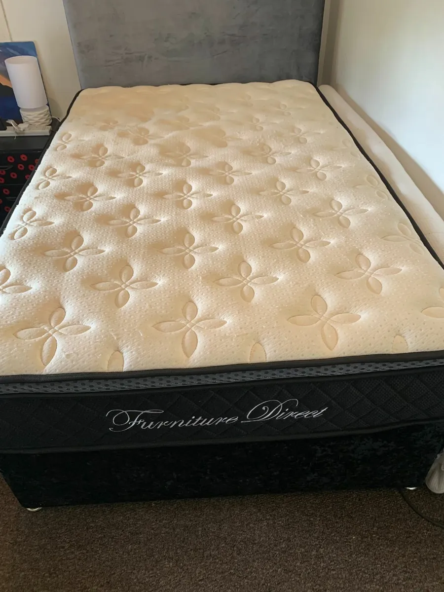 Double Bed - Image 2