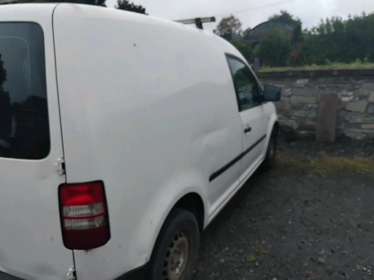VW Caddy van - Image 3