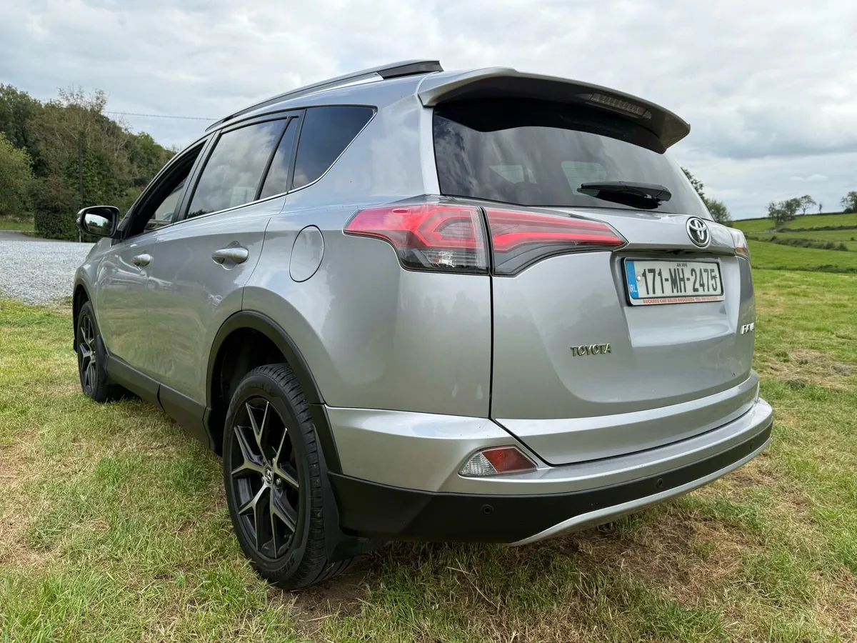 2017 Toyota rav4 Sol model nct march 2027 - Image 3