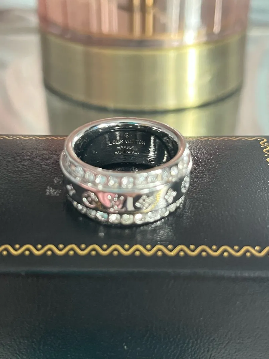 LV ring - Image 2