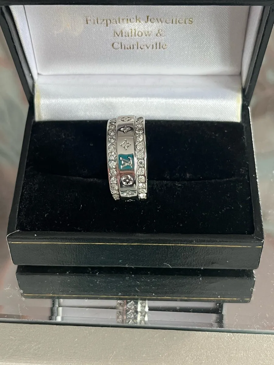 LV ring - Image 4