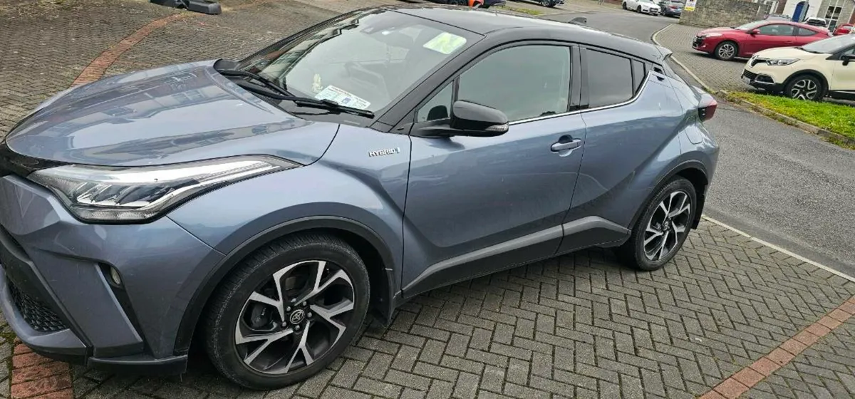 TOYOTA CHR 1.8 HYBRID SPORT 4DR - Image 1