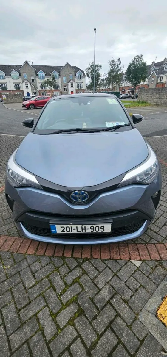 TOYOTA CHR 1.8 HYBRID SPORT 4DR - Image 2