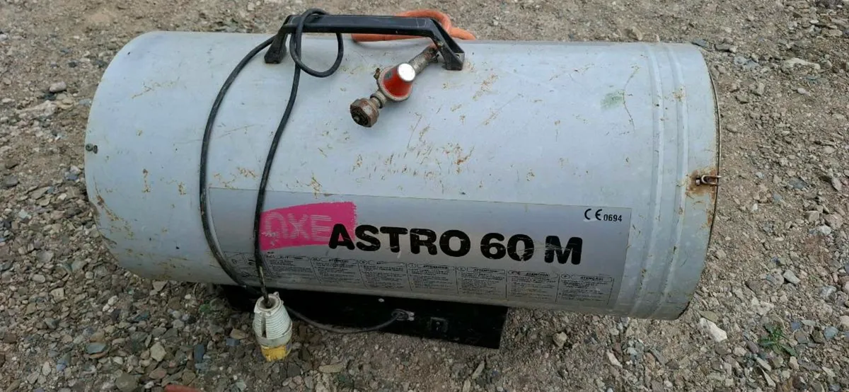 GAS HEATERS X3 -- AS A LOT - Image 2