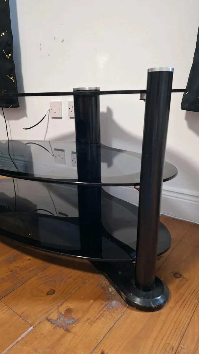 Tv stand - Image 3