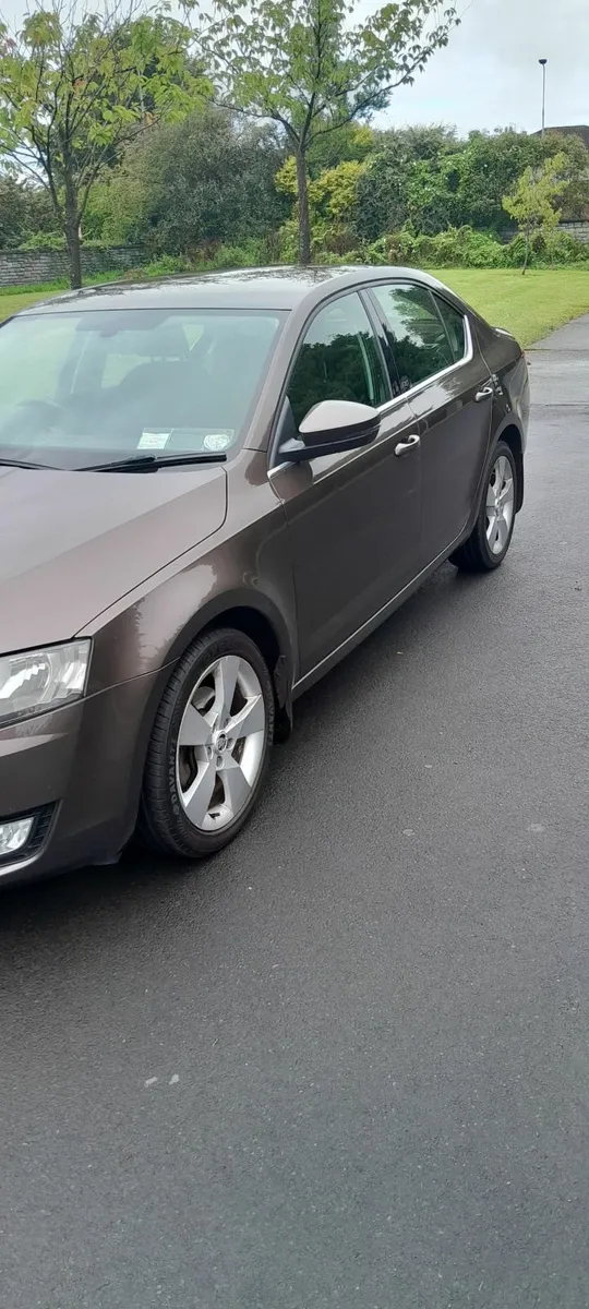 152 Skoda octavia 2 0 TDi 150hp - Image 4