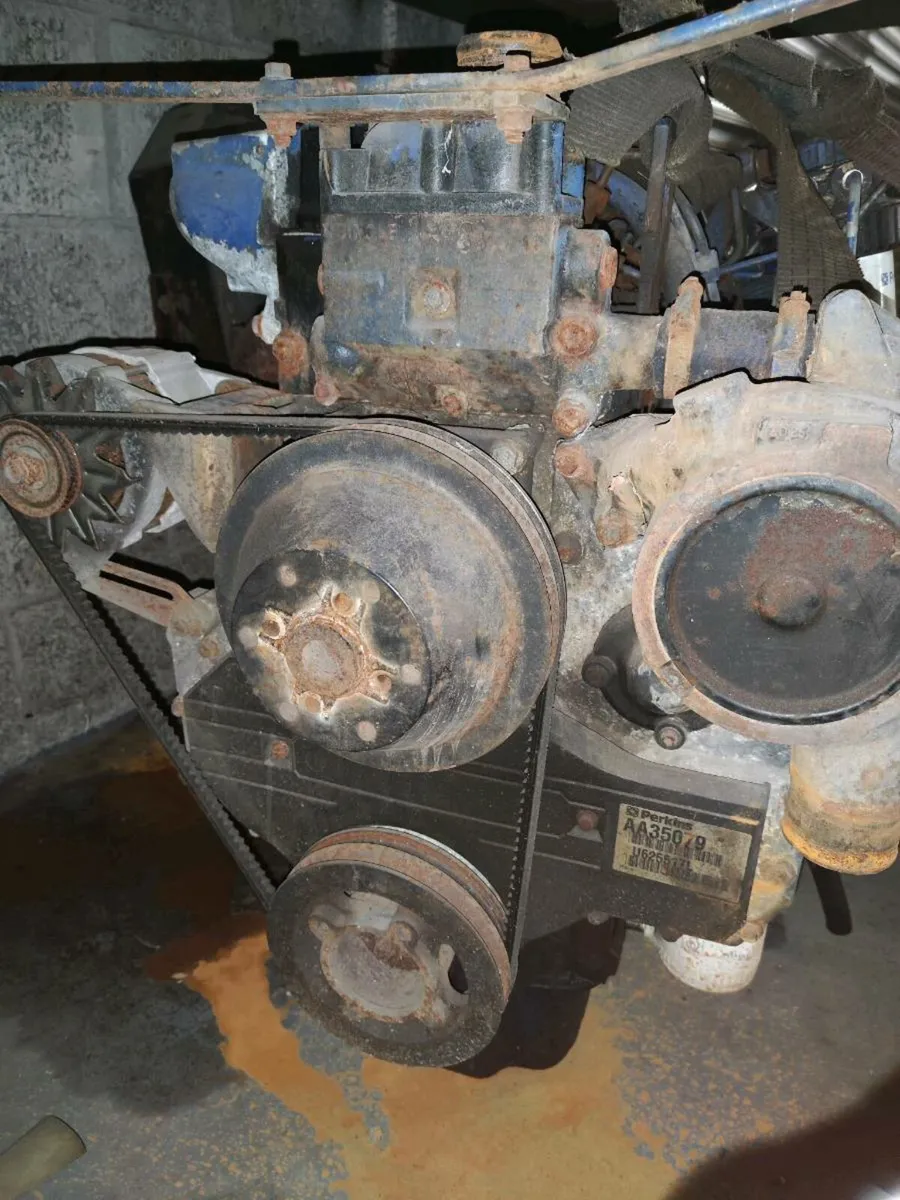 Perkins 4cyl engine - Image 3
