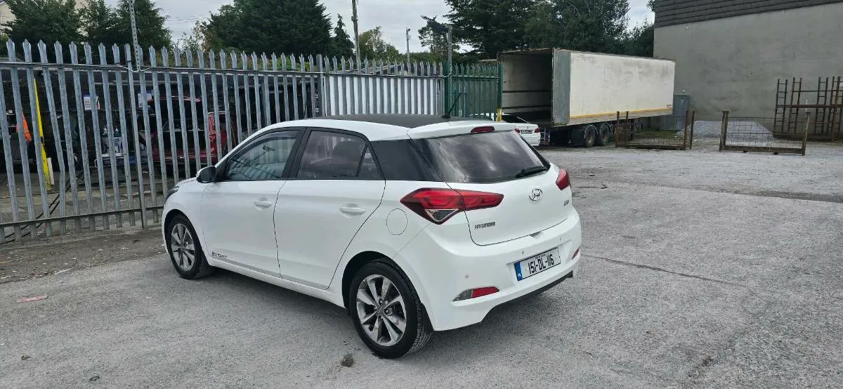 Hyundai i20 - Image 4