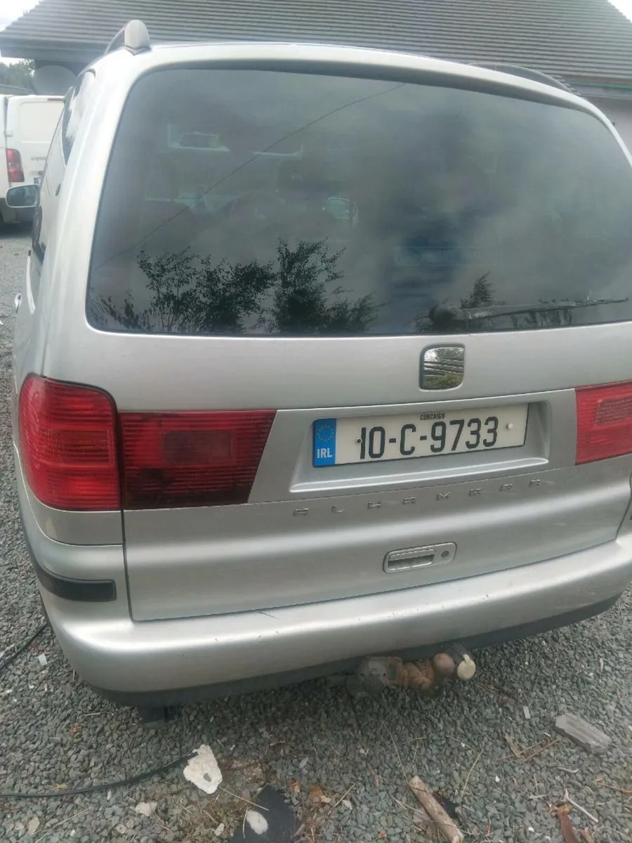 Car - Image 3