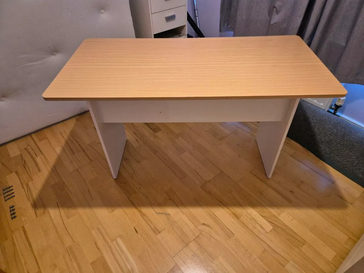Study table - Image 4