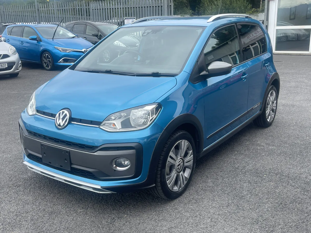 Volkswagen Up Cross Beats 2017 - Image 3