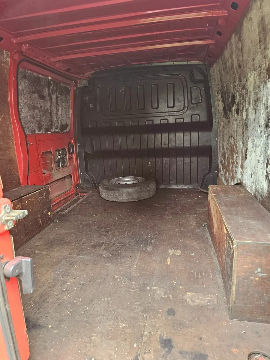 LDV Maxus 2010 - Image 3