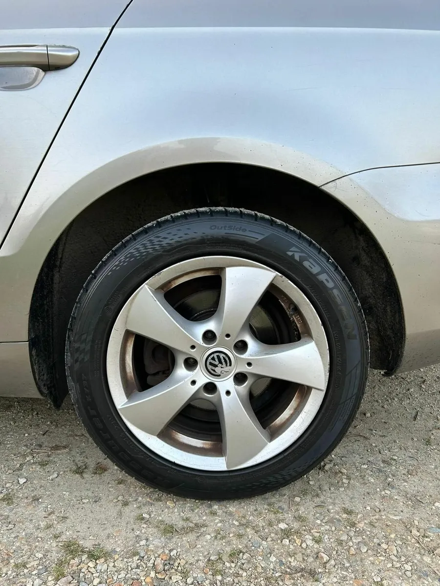 Volkswagen Passat 1.6L BlueMotion TDI 2012 - Image 2