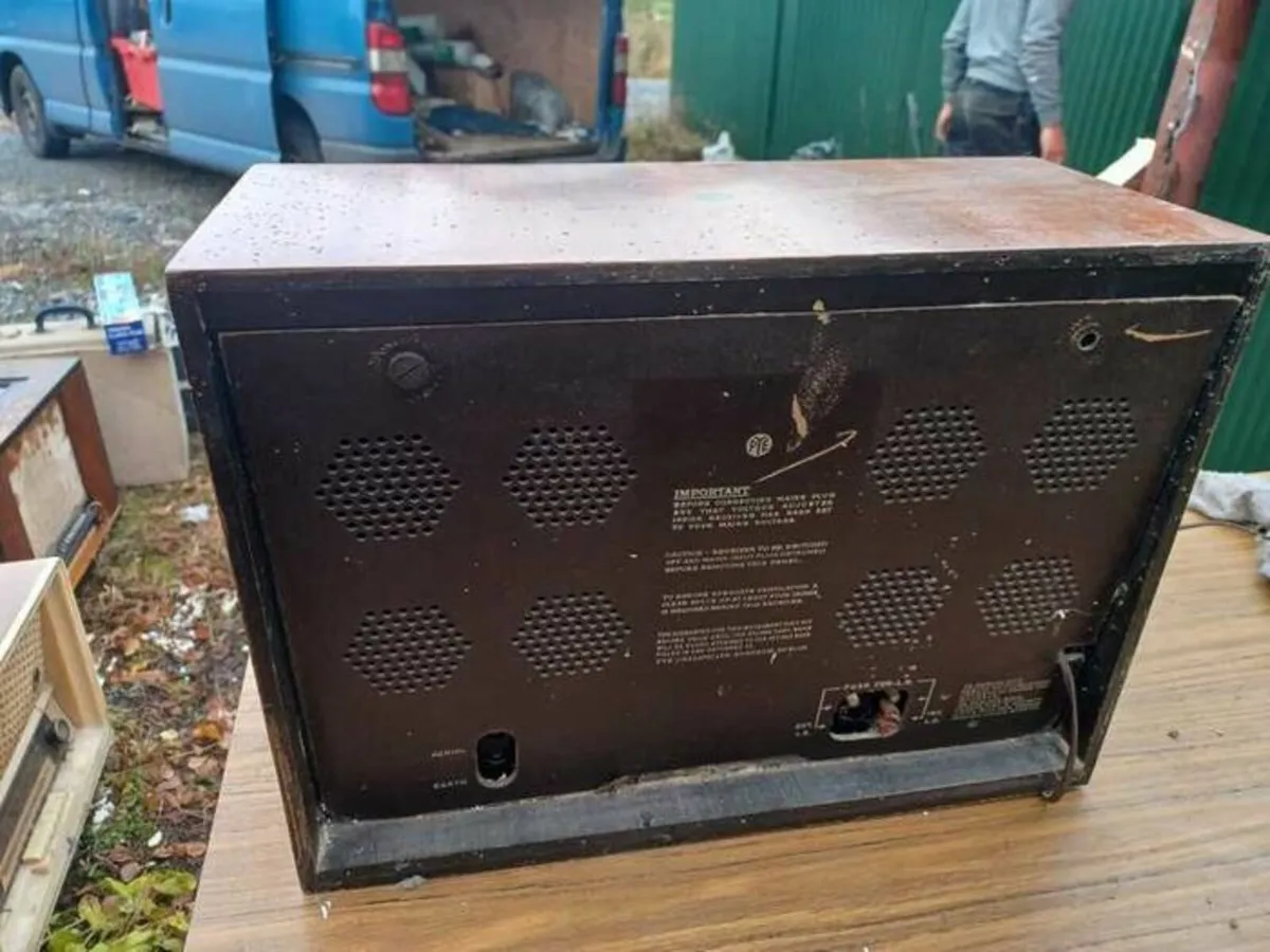 Vintage valve radios - Image 4