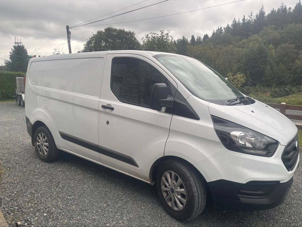 Ford Transit Custom 2018 - Image 2