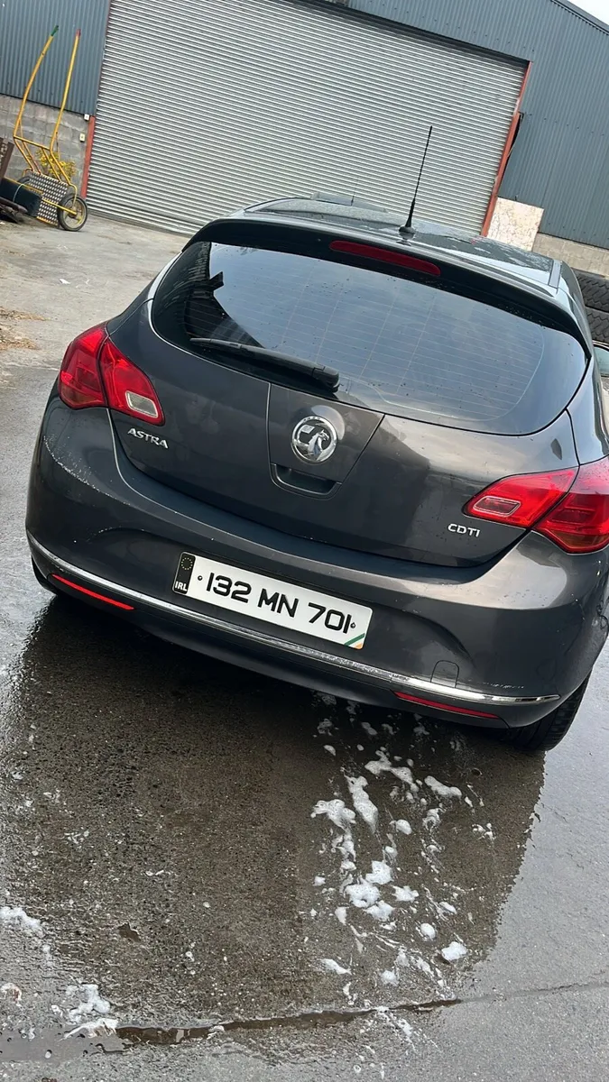 Car - Image 4