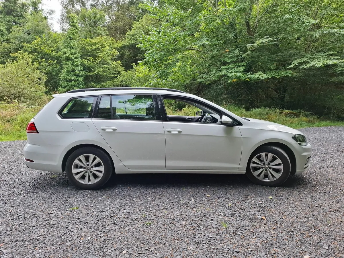 Volkswagen Golf 2018 estate - Image 4