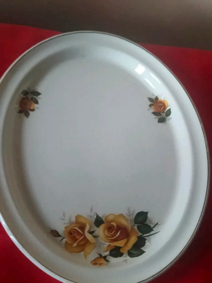 Arklow serving plate - Image 1
