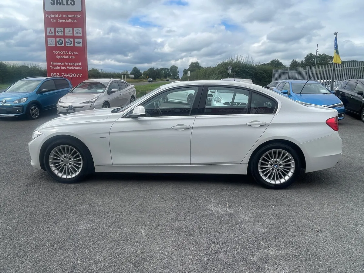 BMW 3-Series 2015 - Image 4