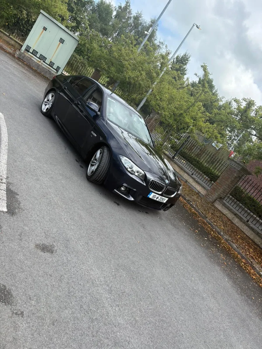 BMW 5-Series 2015 - Image 1