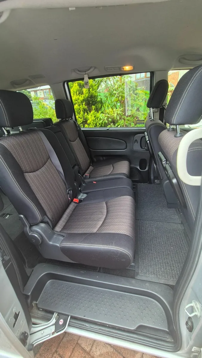 Nissan Serena 2014 - Image 1