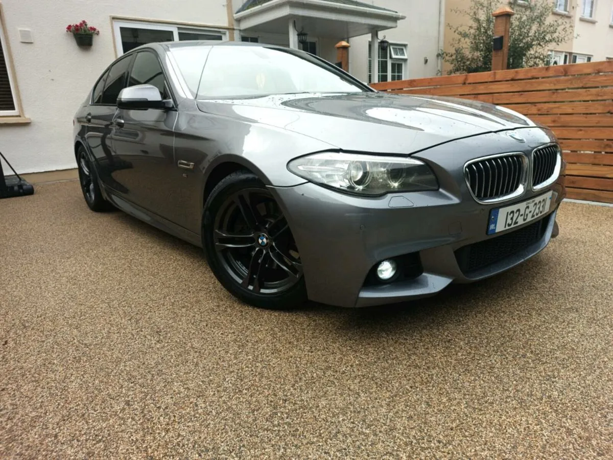 2013 BMW 5. M SPORT - Image 1