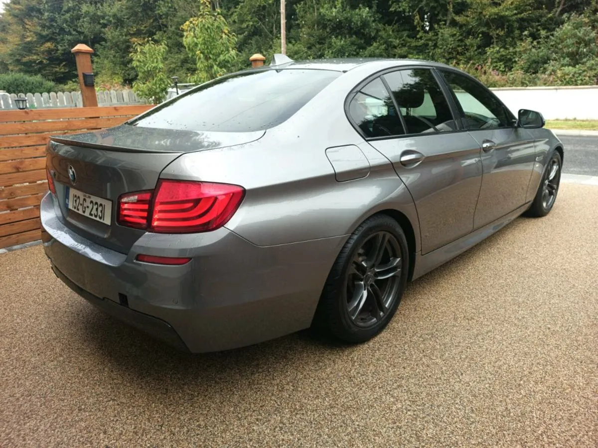 2013 BMW 5. M SPORT - Image 2
