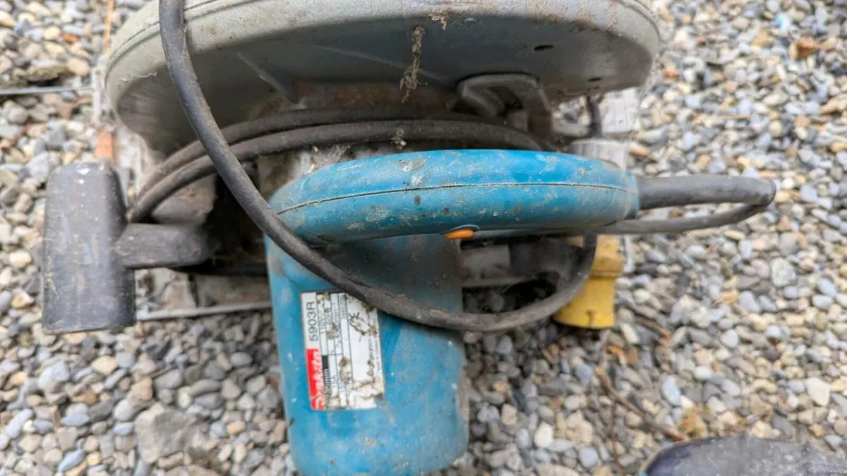 Makita circular saw - Image 2